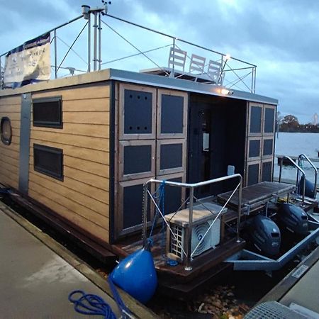 Houseboat Water King Apartament Plywajacy Dom Na Wodzie, 7 Os Wrocław Exteriör bild